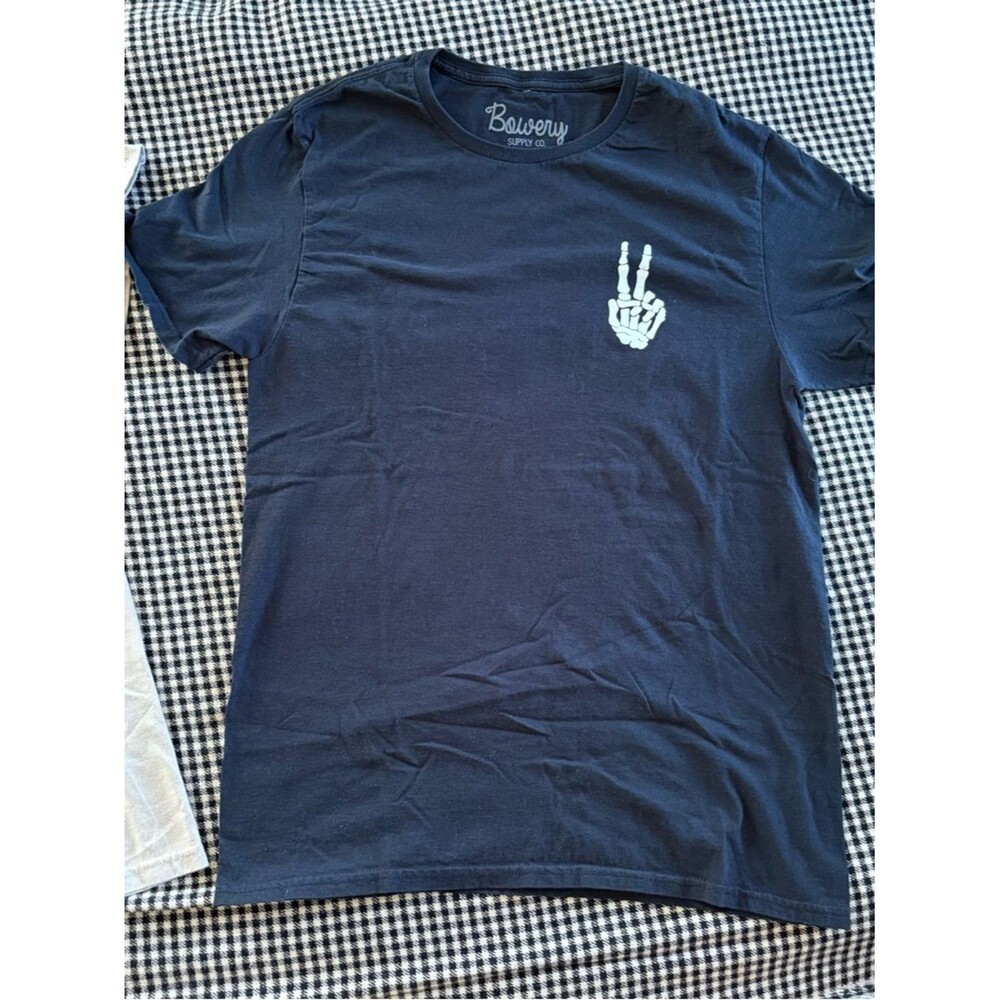 Bowery Supply Co. Peace Skeleton Tee - Black and Cream lot of 2 Men’s Mediums - Picture 6 of 8